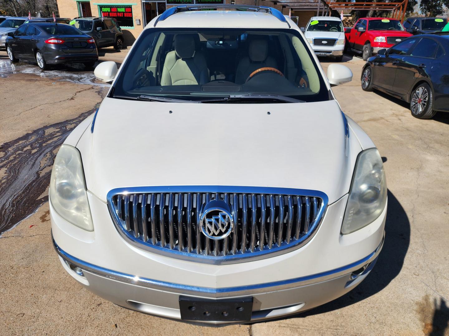 2011 DIAMOND WHITE Buick Enclave CXL-1 (5GAKRBED9BJ) with an 3.6L V6 DOHC 24V engine, 6-Speed Automatic Overdrive transmission, located at 2660 S.Garland Avenue, Garland, TX, 75041, (469) 298-3118, 32.885551, -96.655602 - CASH$$$$$ SPORT UTILITY!! This is a Loaded 2011 BUICK ENCLAVE CXL-1 SUV! REAR DVD! BACK UP CAMERA! HEATED/LEATHER SEATS! BLUETOOTH! SUPER CLEAN! MUST SEE! Come in for a test drive today. We are open from 10am-7pm Monday-Saturday. Call us with any questions at 469-202-7468, or email us DallasA - Photo#9